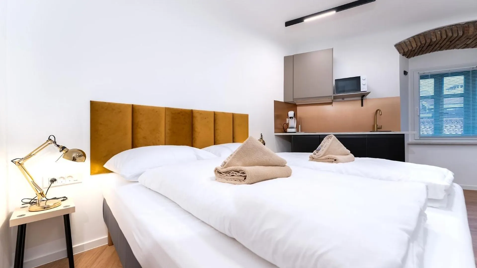 Corso Apartments リエカ